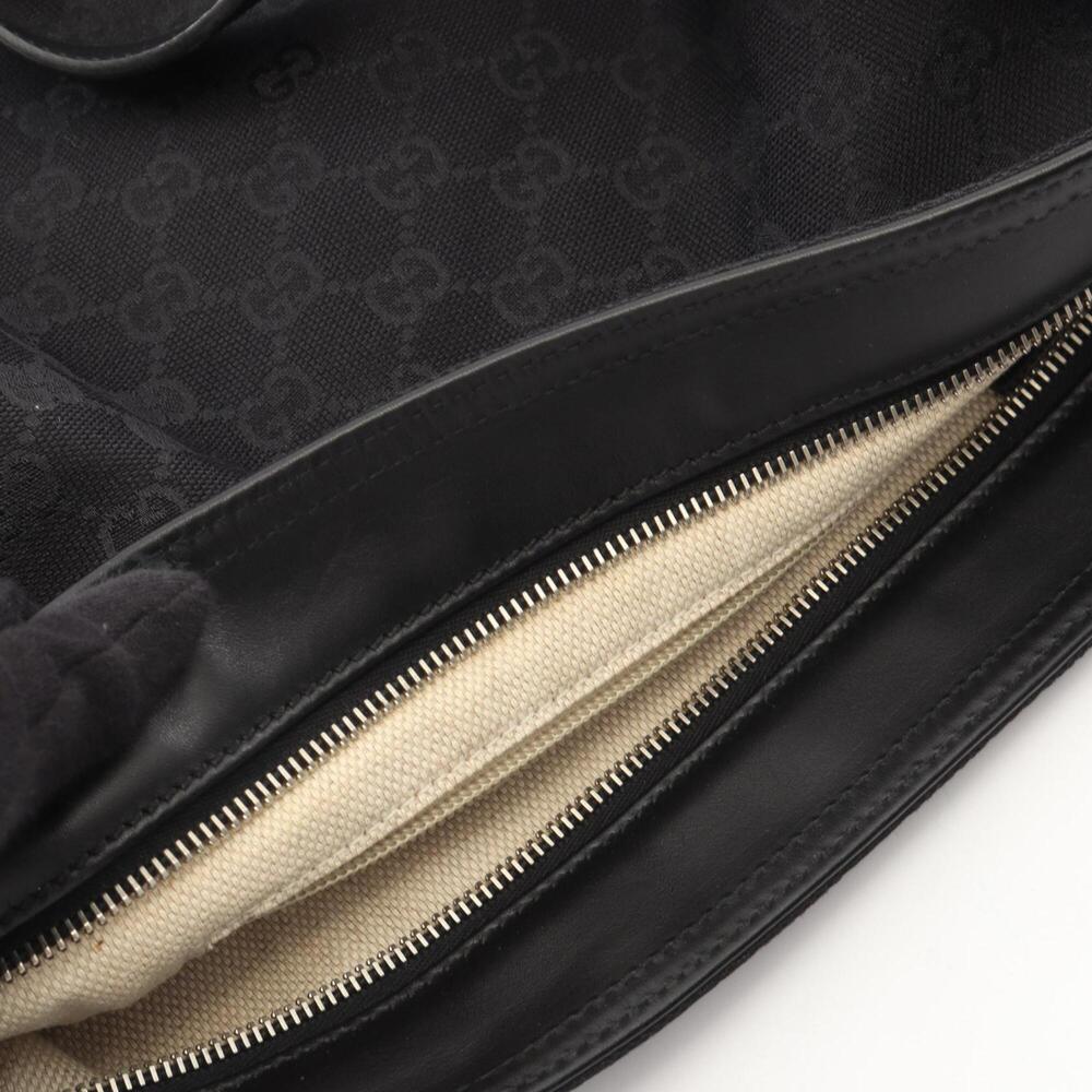 GUCCI Black Leather Shoulder Bag - Picture 6 of 9
